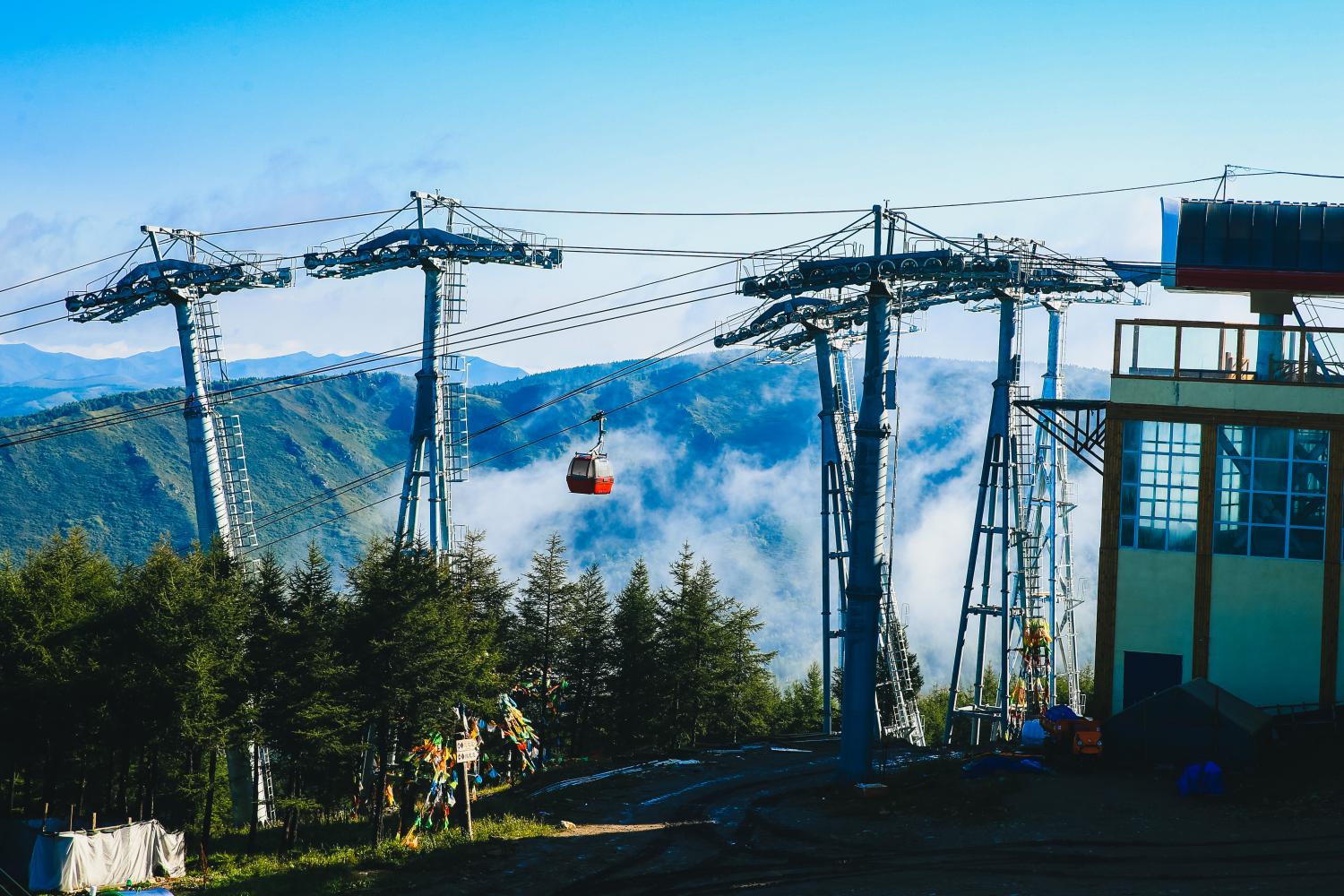 萬(wàn)龍滑雪場(chǎng)脫掛索道+楊緒文+張家口市萬(wàn)龍運(yùn)動(dòng)旅游有限公司+夏谷通幽+長(zhǎng)度1840米 高差526米(1).jpg